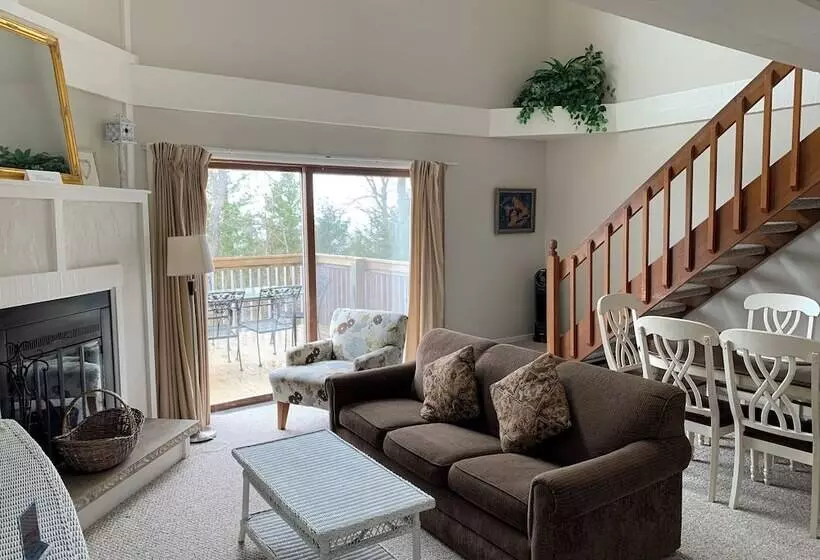 Hotelli Sunset Condominiums