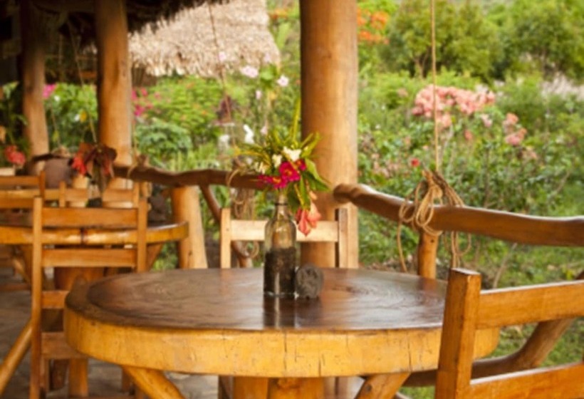 هتل Totoco Eco Resort