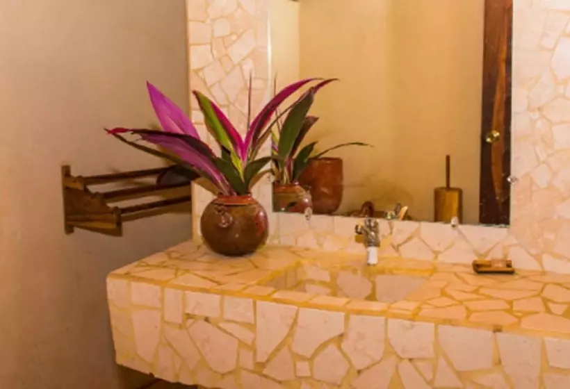 هتل Totoco Eco Resort