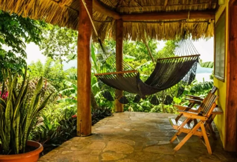 هتل Totoco Eco Resort