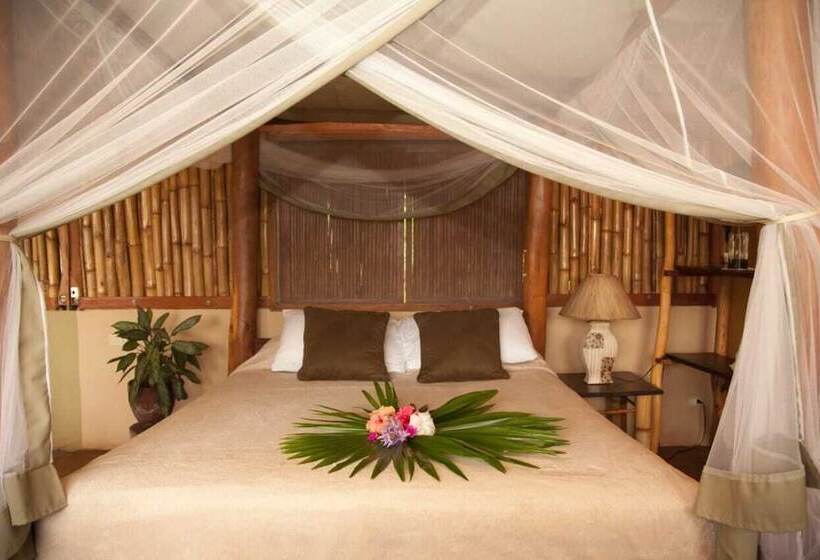 هتل Totoco Eco Resort