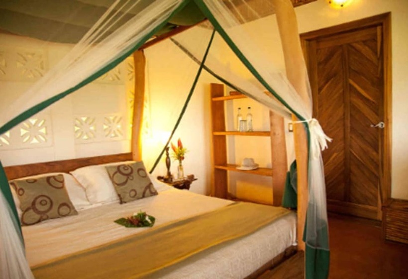 هتل Totoco Eco Resort