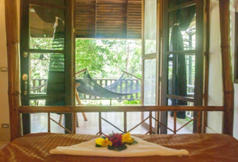 هتل Totoco Eco Resort