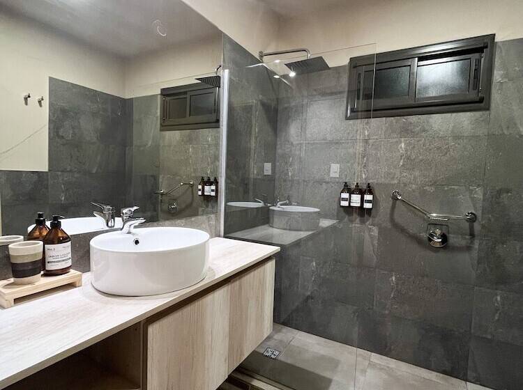 בית מלון כפרי Tres Cruces Lodge