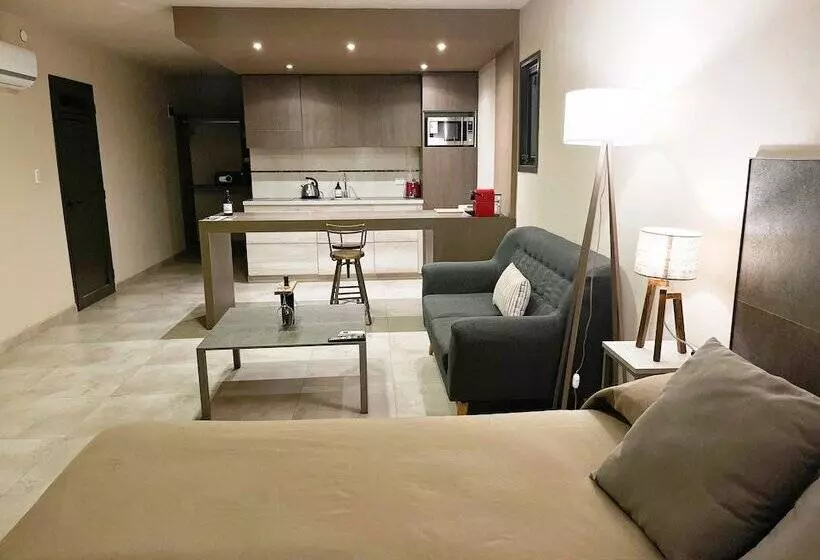 ホテル Tres Cruces Lodge