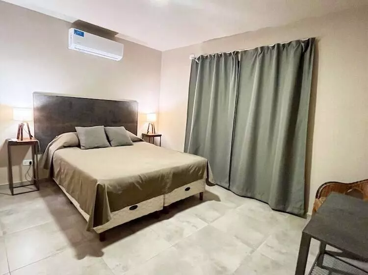 ホテル Tres Cruces Lodge