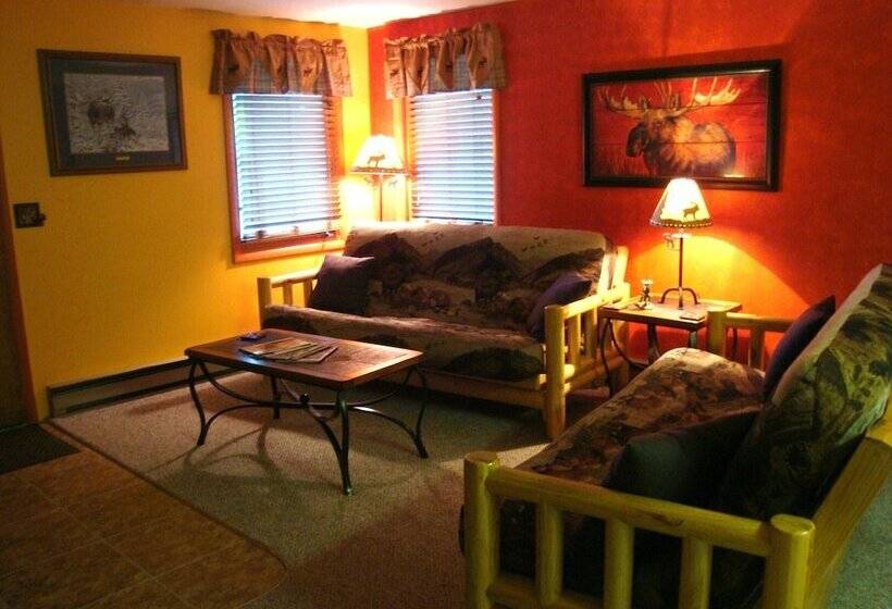 Szálloda Yellowstone Wildlife Cabins