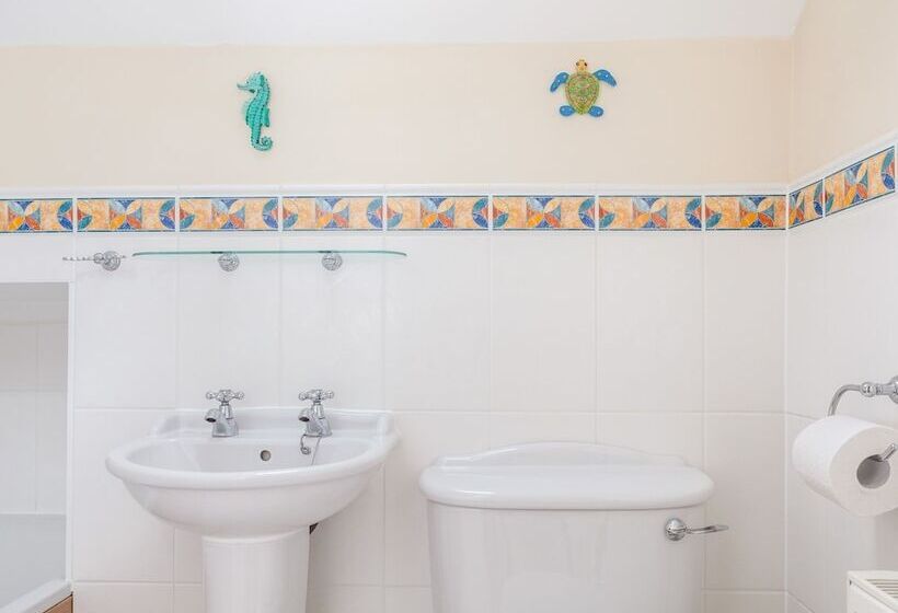 Hydeaway, 7 Grafton Towers