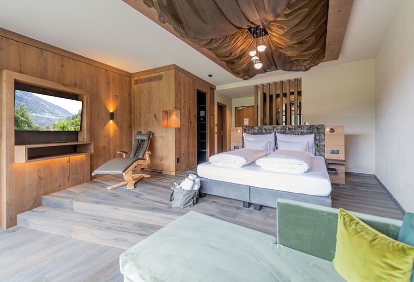 Kronhotel Leitgam Luxury Hotel For Two