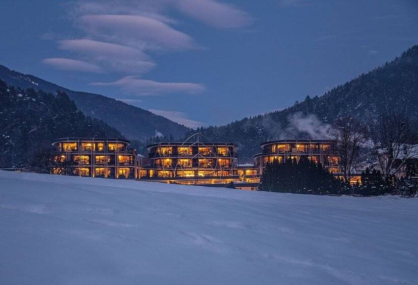 Kronhotel Leitgam Luxury Hotel For Two