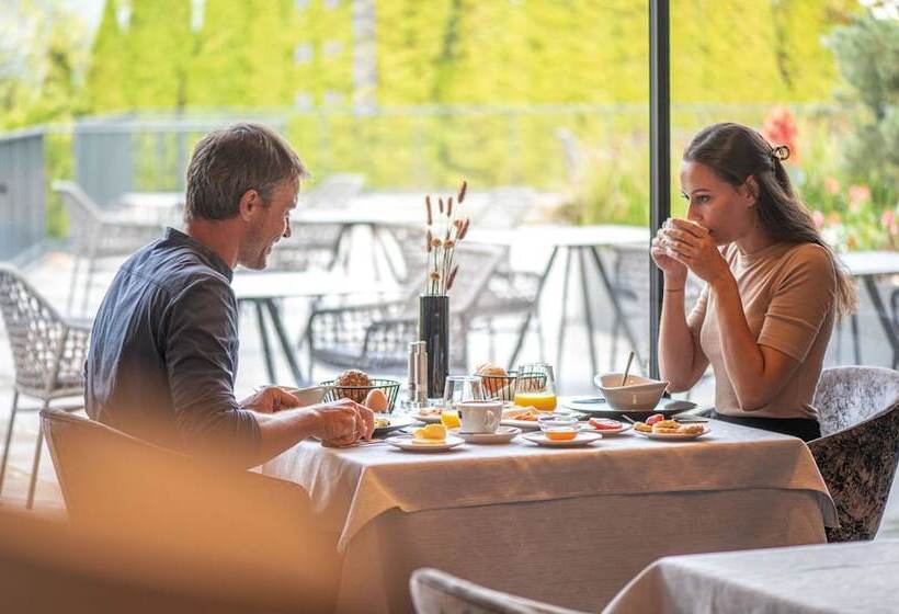 Kronhotel Leitgam Luxury Hotel For Two