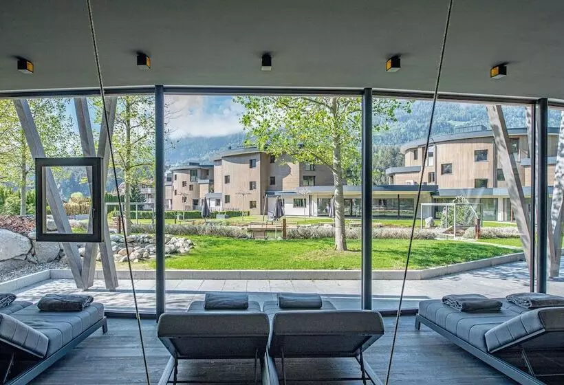 Kronhotel Leitgam Luxury Hotel For Two