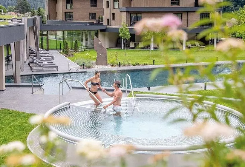 Kronhotel Leitgam Luxury Hotel For Two