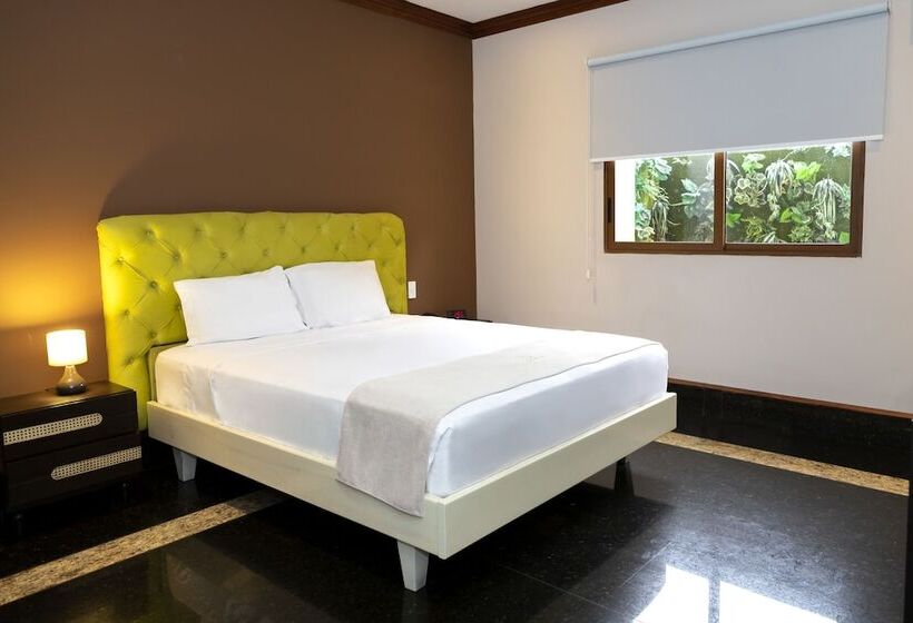 Luxva Hotel Boutique