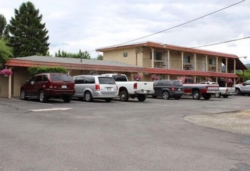 Maple Leaf Motel & Rv Resort