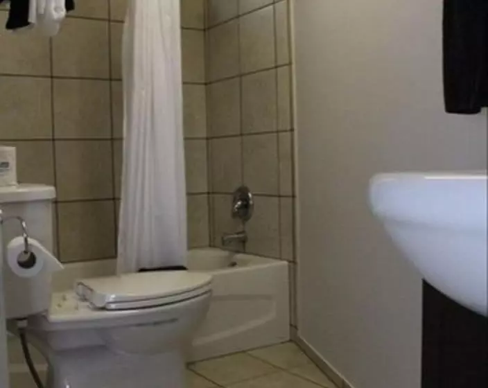 Maple Leaf Motel & Rv Resort