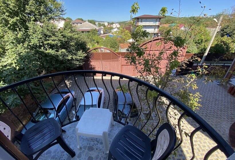 פנסיון Villa Vishnevaya