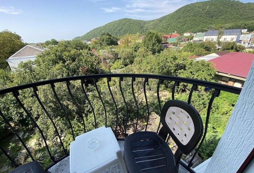 פנסיון Villa Vishnevaya