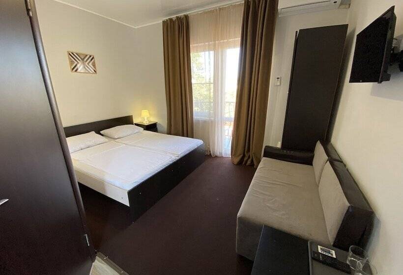 פנסיון Villa Vishnevaya