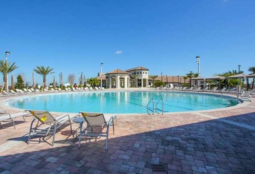 Private Resort Home 1131