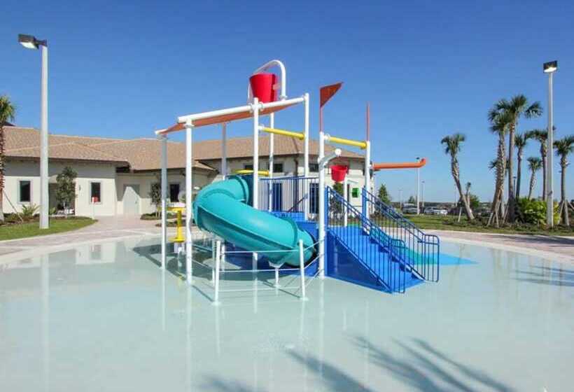 Private Resort Home 1131