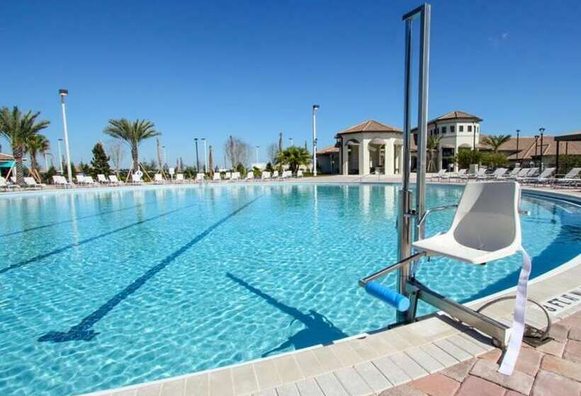 Private Resort Home 1131