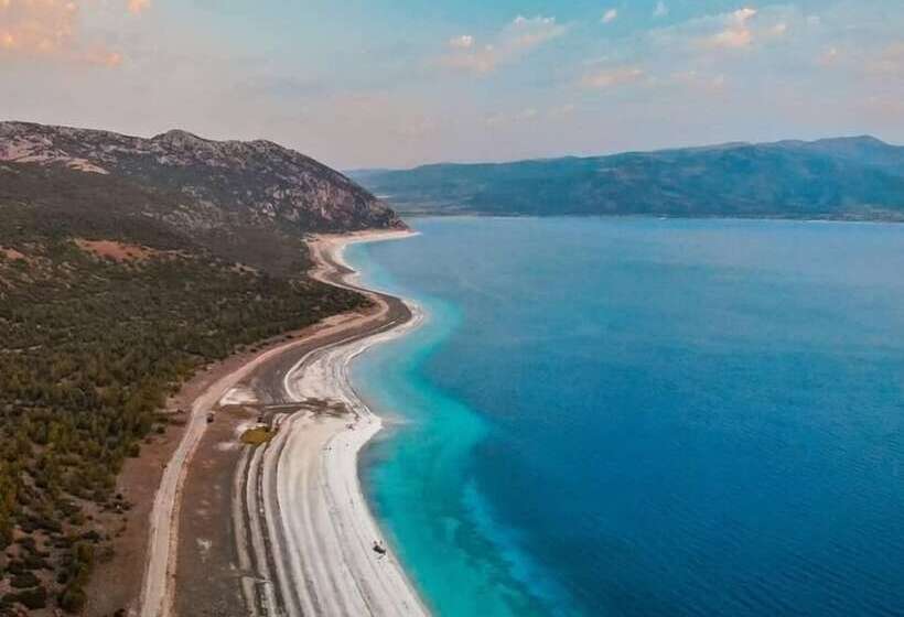 Salda Golu Deveci Apart