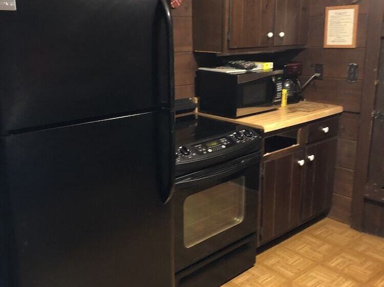 Smokey Mtn. Romantic Handcrafted Cabins