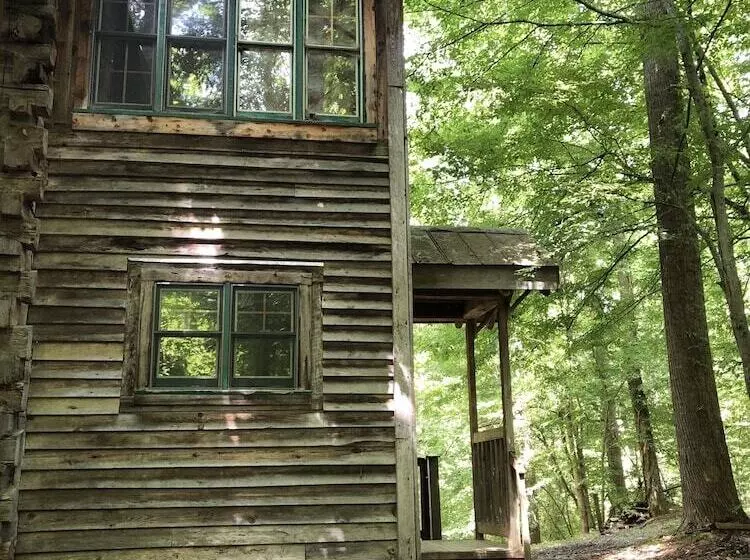Smokey Mtn. Romantic Handcrafted Cabins