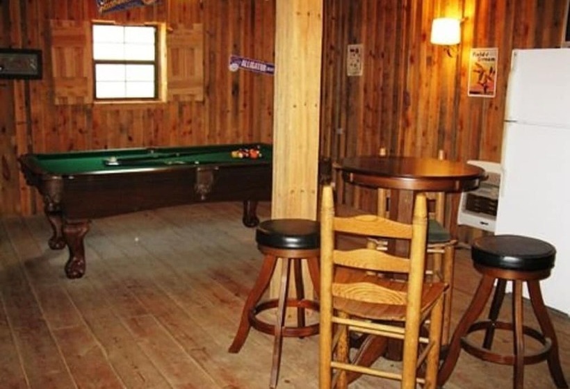 The Lodge At Hideaway Hollow  Copperhill Tn