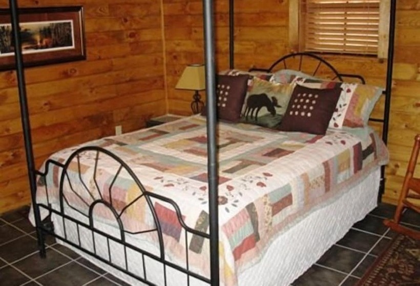 The Lodge At Hideaway Hollow  Copperhill Tn