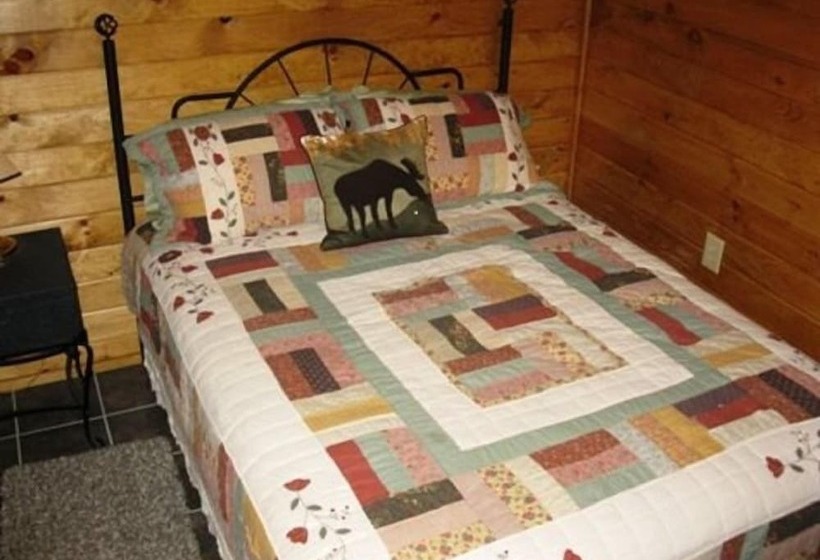 The Lodge At Hideaway Hollow  Copperhill Tn