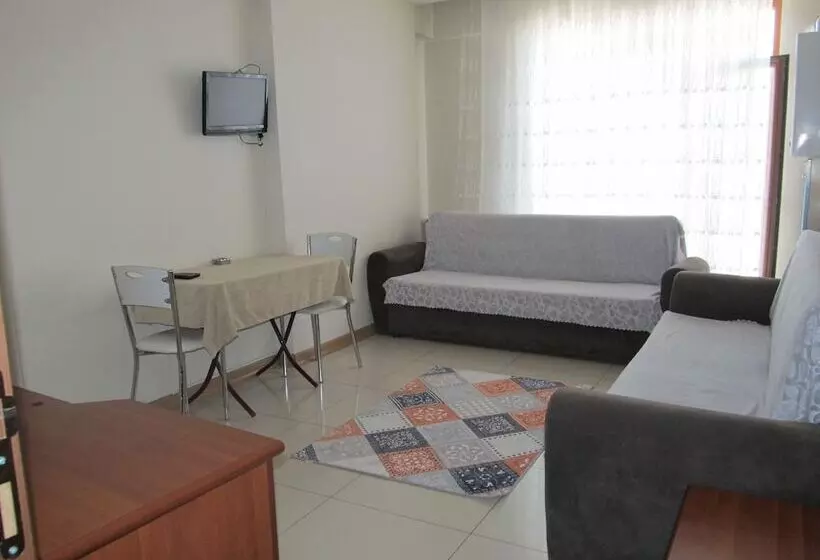 Zeus Apart Otel