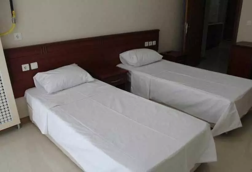 Zeus Apart Otel