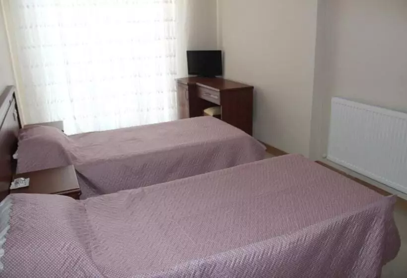 Zeus Apart Otel