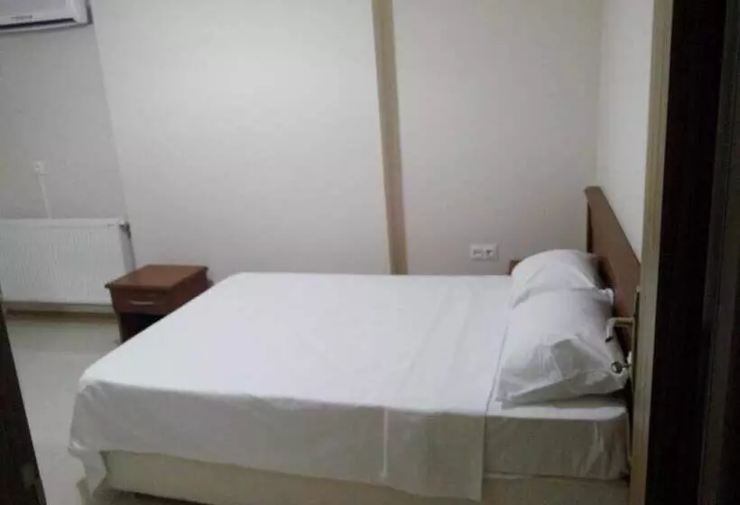 Zeus Apart Otel