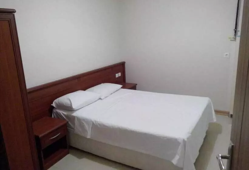Zeus Apart Otel