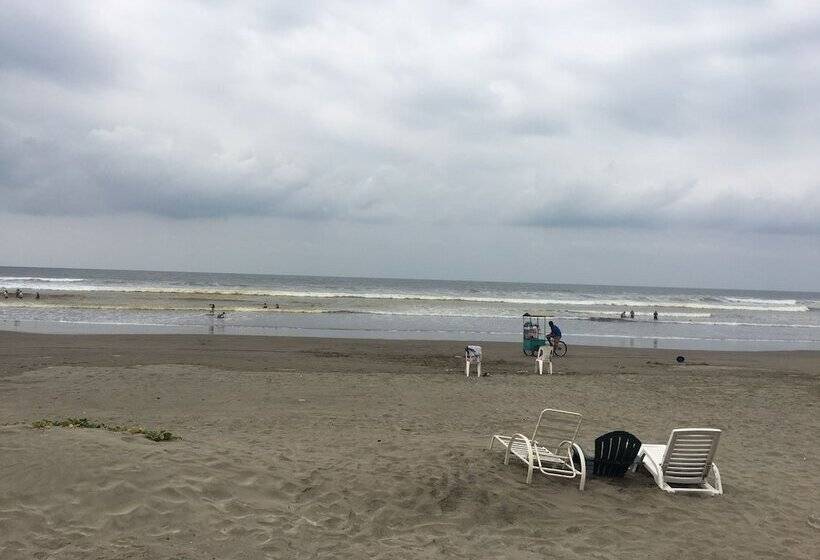 هتل Cucolindo Surf