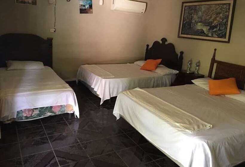 هتل Cucolindo Surf