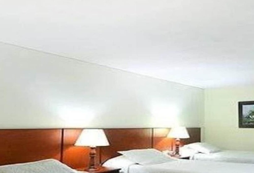 בית מלון כפרי Don Sam