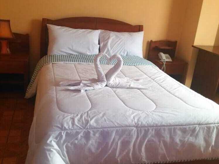 בית מלון כפרי Don Sam