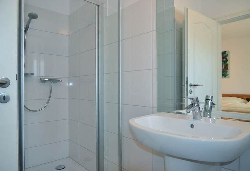 酒店 Ferienwohnungen Burg Blens