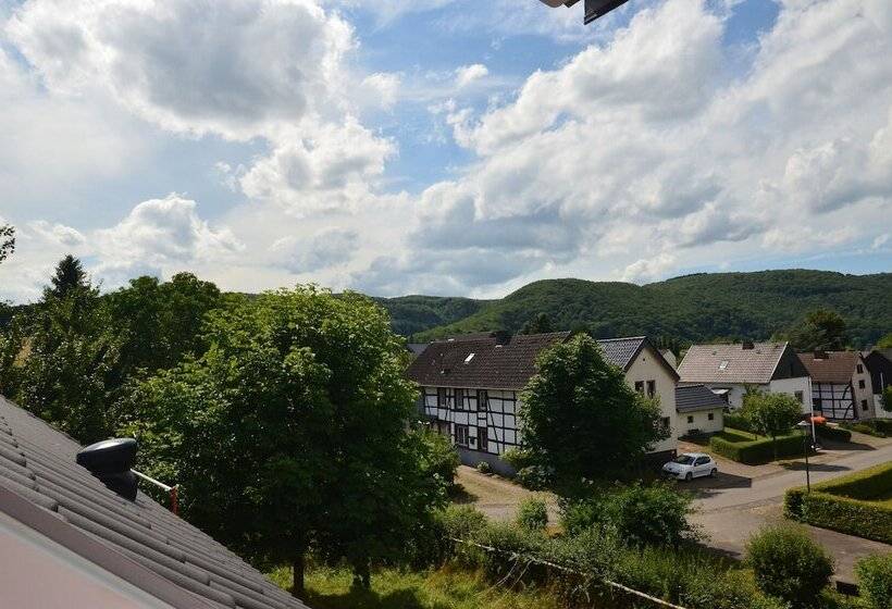 酒店 Ferienwohnungen Burg Blens