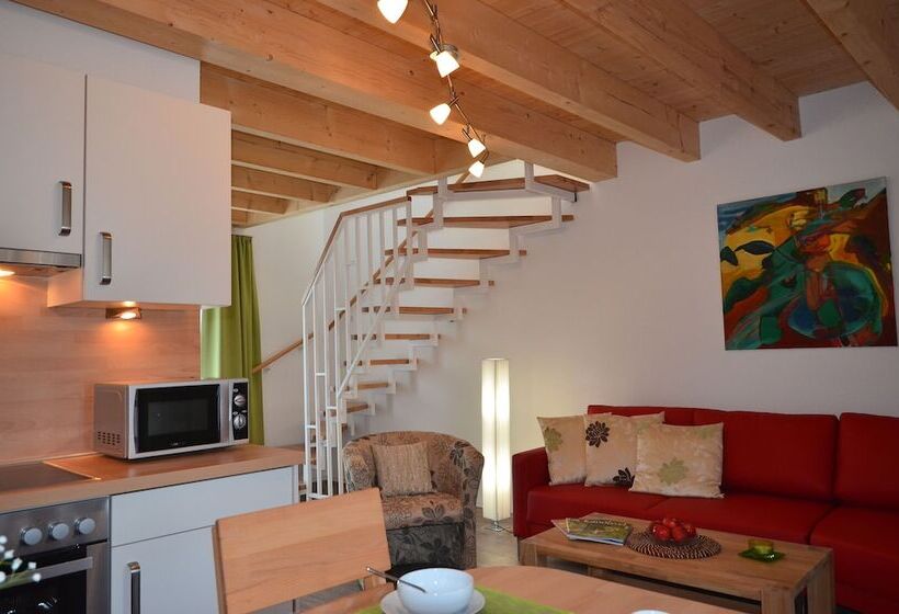 酒店 Ferienwohnungen Burg Blens