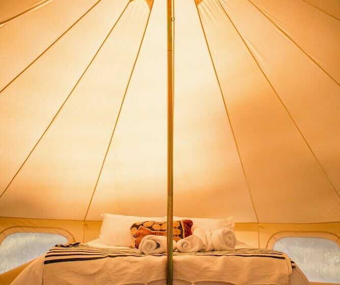 Hotel Folk Glamp Tents