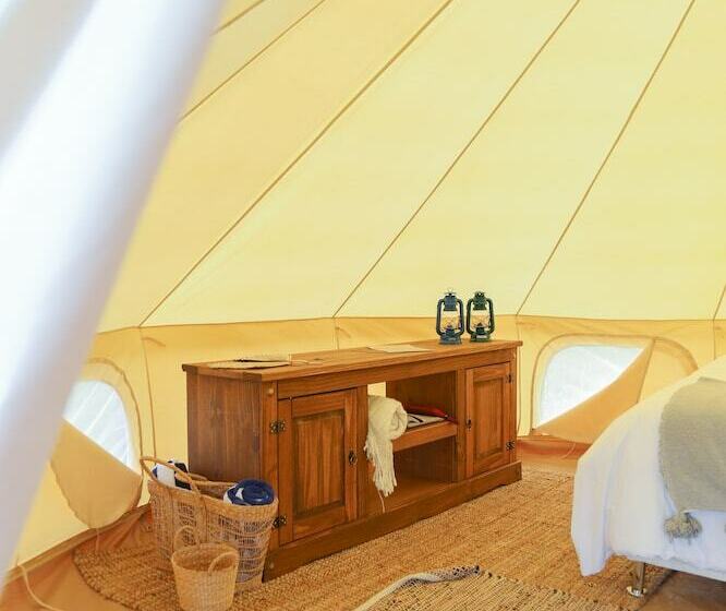 Hotel Folk Glamp Tents