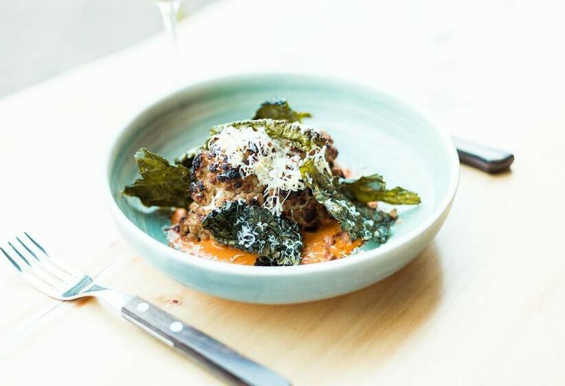 Hotel Folk Glamp Tents