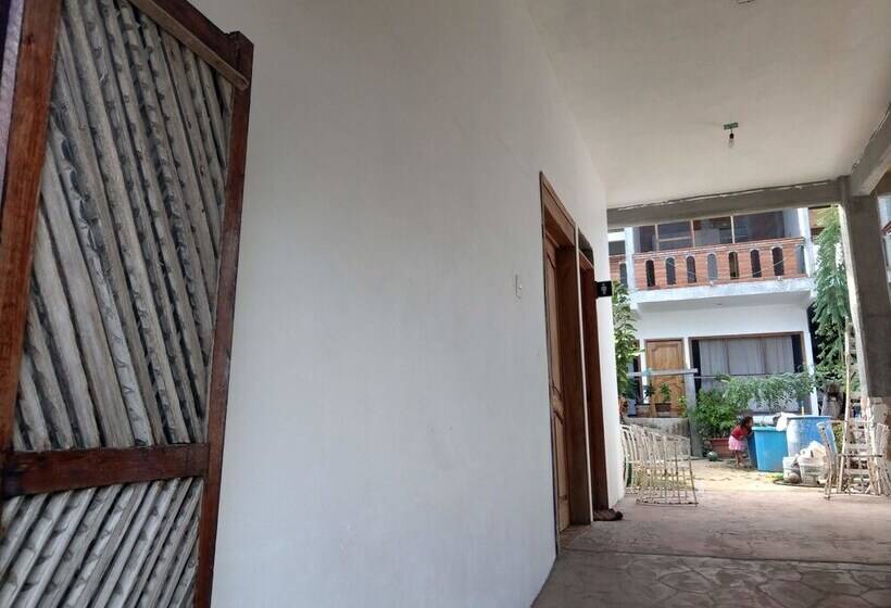 בית מלון כפרי Navalia