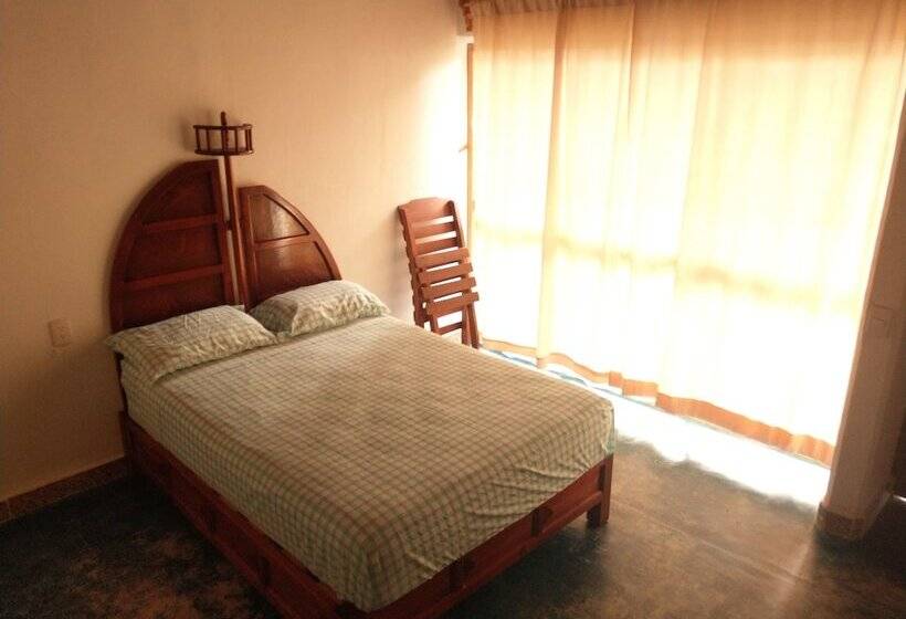 בית מלון כפרי Navalia