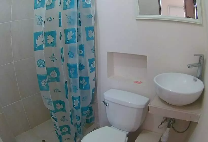 Hotelli Nuna Chak Hostel & Café